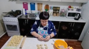 Сегодня дел особых нет. Немного повязала. Готовлю ужин