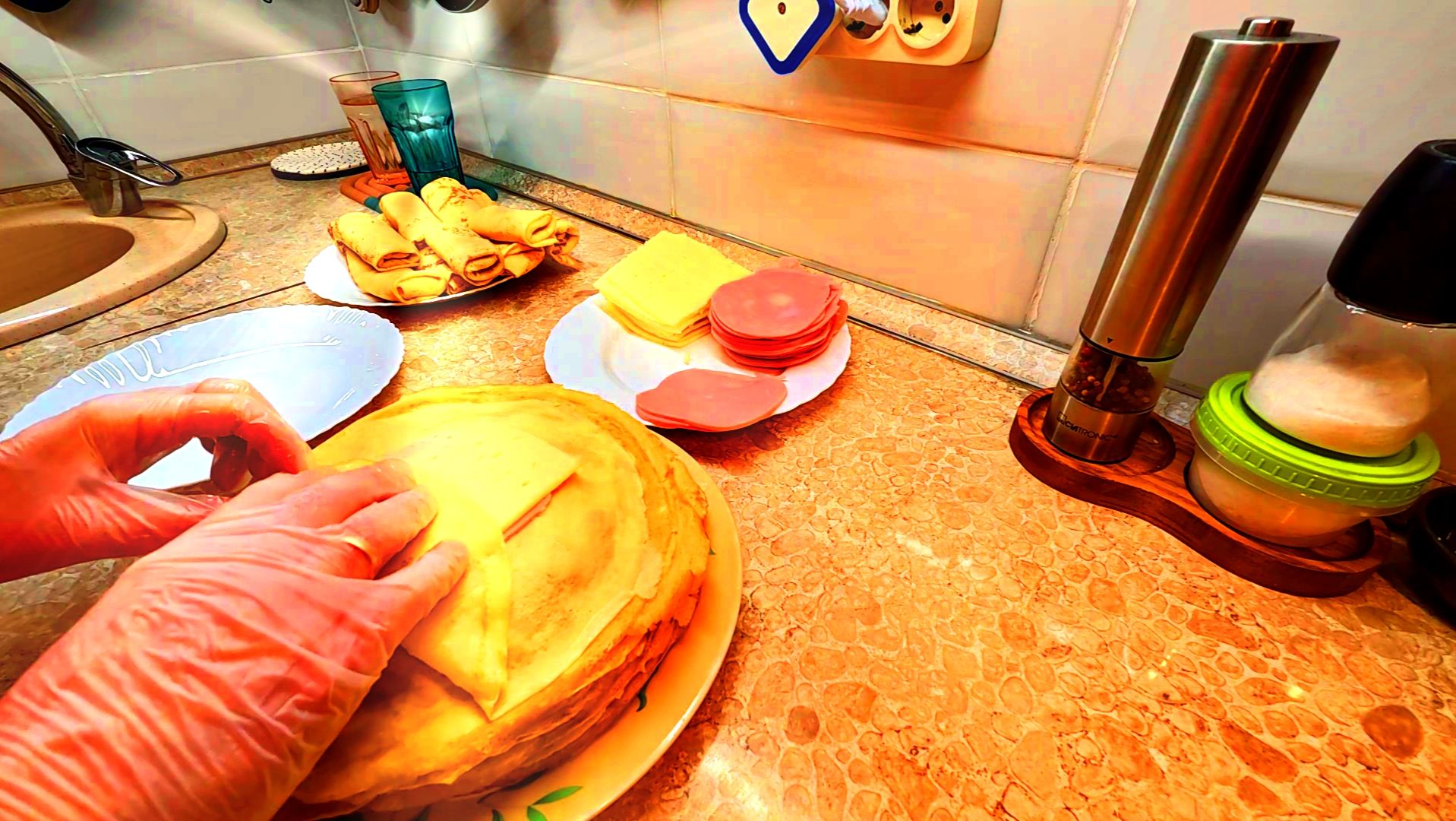 ЗАХОДИТЕ НА БЛИНЧИКИ С ВЕТЧИНОЙ И СЫРОМ! КУЛИНАРНАЯ МЕДИТАЦИЯ.