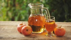 Яблочный компот с виноградом