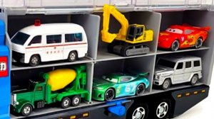 Машинки летают и прыгают! Развивающие мультики Машины помощники. Мультфильмы про машинки