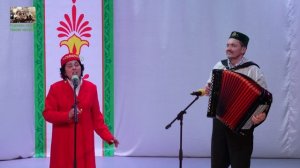 Рәйсә Мухаметшина җырлый, баянда Рөстәм Миңнекаев уйный. 16.11.2025.