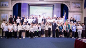 Школьный конкурс «Родина объединяет»