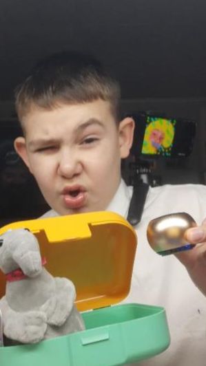 Удивительная распаковка-круглой колонки,подставки для телефона,ланч бокса и ждуна.😁