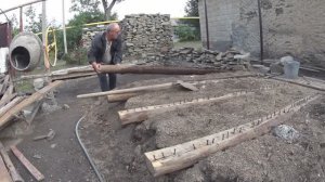 ЖИВЕМ В ДЕРЕВНЕ!!ГОТОВИМ ГАРАЖ К ШТУКАТУРКЕ!!ГРУЗИМ ЗЕМЛЮ ИЗ_ПОД ПОЛА РАЗОБРАННОГО ФЛИГЕЛЯ!!