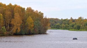 "ЛОДОЧКА"... (Фото Игоря ПЕТРОВА (Вятка Киров) - Поёт Павел МИХАЙЛОВ)