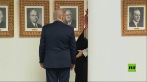 ترامب يصطحب ولي العهد السعودي شخصيا في جولة داخل البيت الأبيض