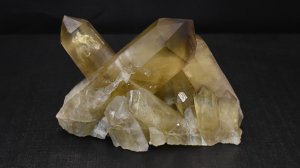 Цитрин сросток кристаллов 150 г, Мадагаскар