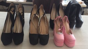 сти337. Туфли на высоком каблуке