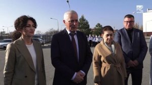 У онкологического диспансера им. Бутова высадили 80 деревьев в честь 80-летия Победы