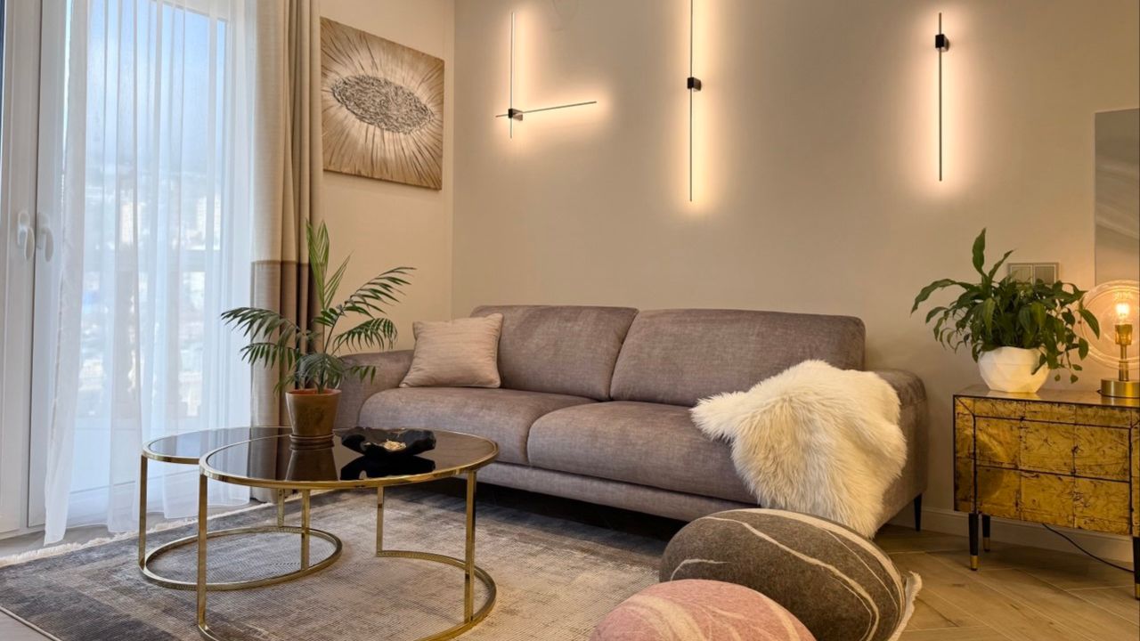 Обзор 3- комнатной квартиры на продажу в Ялте, ЖК Московский квартал смотреть онлайн