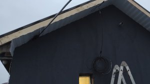 КАК ЗАШИТЬ КАРНИЗ КРЫШИ БАНИ, ДОМА, ГАРАЖА своими руками