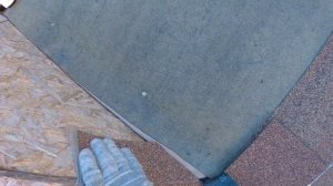 Примыкание к трубе гибкой черепицы: обход трубы