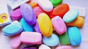 АСМР ШУРШАНИЕ. РАСКЛАДЫВАЮ ЯРКОЕ МЫЛО. ШЕЛЕСТ БУМАЖНОЙ УПАКОВКИ.