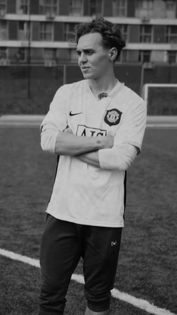 НАПАДЕНИЕ МЕЧТЫ В ФУТБОЛЕ смотреть онлайн