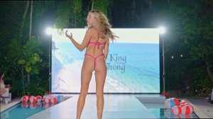 1000009484.mp4.  " ты оставила на память , шум шагов...