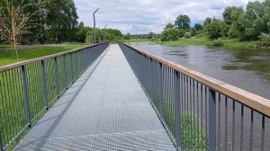 Идем по новой набережной реки Клязьма в парке Меленки