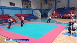 Спортобзор: успех череповчан в фехтовании, победа на Кубке России по савату, тяжёлая атлетика