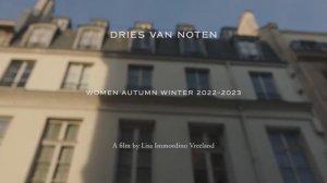 Показ женской коллекции Dries Van Noten осень-зима 2022-2023