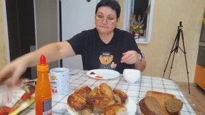 ОБЫЧНАЯ ЖИЗНЬ В СЕЛЕ //Я СЕГОДНЯ ХОЧУ СВОИ КОТЛЕТЫ БЕЗ ГАРНИРА.