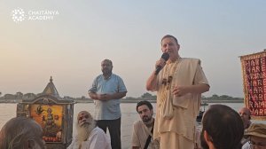 Лилы Кришны на берегу Ганги - 2024-10-18 - Шри Прем Прайоджан