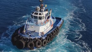 Astoria Grande швартовка к буксиру