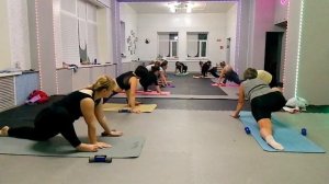 тренировка с гантелями