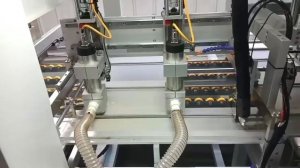 Работа машины для вклейки магнитов в коробки FKT-1000M2