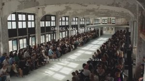 Показ женской коллекции Dries Van Noten весна-лето 2024