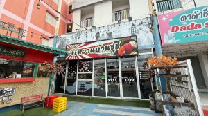 Таиланд, Паттайя, Суши бар KaiwanBanSushi, Тепразит night market.