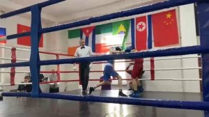 Тренировки по боксу для детей.