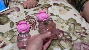 В Аэропорту Дубая в Дьюти фри купили духи.