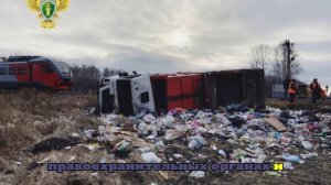 В ДТП с челябинской электричкой погиб водитель мусоровоза