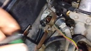 нива Шевроле, замена салонного и топливного фильтра.