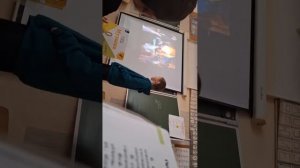 ПОТАНЦЕВАЛА в школе?! | ТРЕШКОНТЕНТ