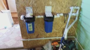 Провожу воду и отопление в сан узел .