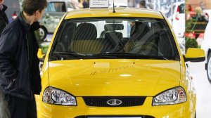 Песков прокомментировал судьбу известной желтой Lada Kalina Путина