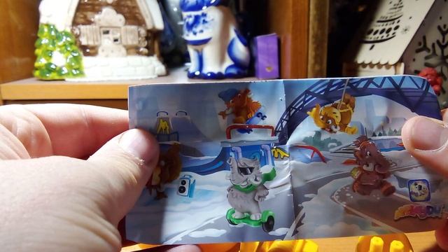 Новогодний Киндер сюрприз макси ДИКИЕ МАМОНТЫ 2025 год. Распаковка и обзор.