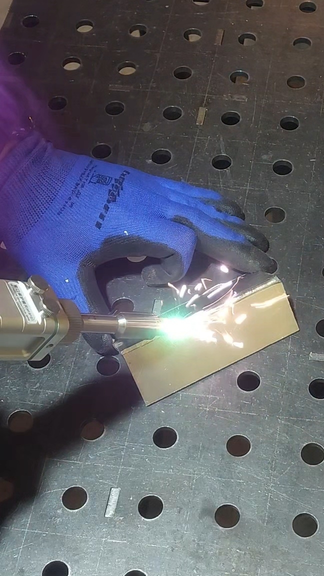 ЛАЗЕР ЛАЗЕРНАЯ СВАРКА АЛЮМИНИЯ 3ММ смотреть онлайн