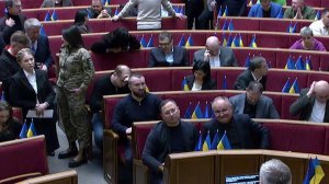 Оппозиционные депутаты Украины требуют отставки правительства.