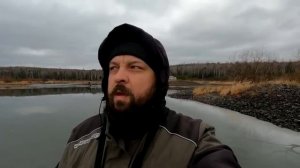 ПЕРВЫЙ ЛЁД ТАЕТ 😱😱😱!!!. Успеваем ловить рыбу на БЕЗМОТЫЛКИ !!!