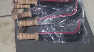 Процесс изготовления ножа для резки кокосов