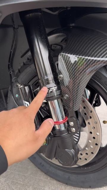 Мощный апгрейд электроскутера Ninebot M5 100 едет 130 км/час #ninebot #m5100 смотреть онлайн