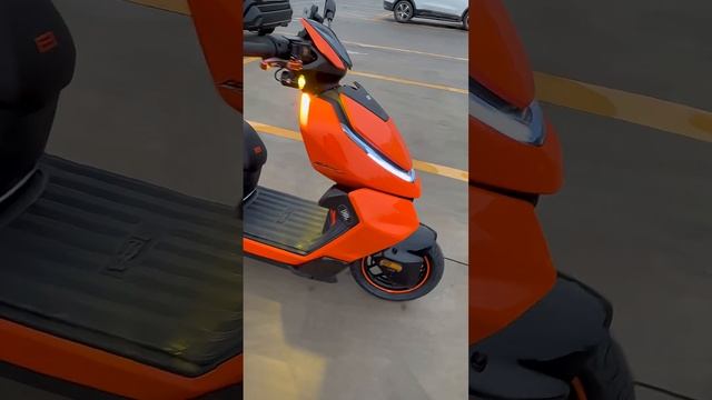 2025 Оранжевый электроскутер с апгрейдом ZEEHO AE4 MAX #zeeho #ae4max #электроскутер смотреть онлайн