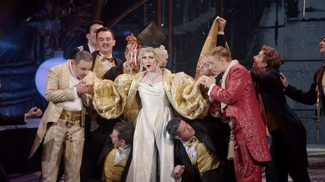 Ф. Легар "Веселая вдова" - Выходная ария Ганны Главари - Алина Шайхеева смотреть онлайн