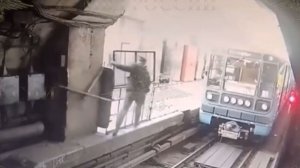 Задержаны двое москвичей, которые проникли в служебный тоннель станции метро "Белорусская"