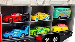 Машинки летают и прыгают! Развивающие мультики Машины помощники. Мультфильмы про машинки