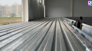 В здании будущего плавательного бассейна установили чашу