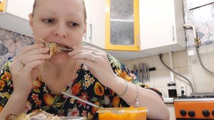 Куриная ляшка с картошкой, мукбанг, ужин, звуки еды