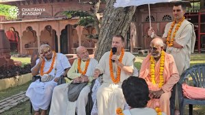 Церемония открытия пушпа-самадхи Шрилы Факира Мохана Прабху - 2024-10-15 - Шри Прем Прайоджан