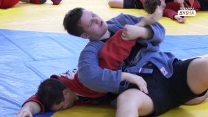 С Днем самбо!